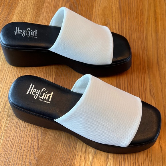 HEY GIRL by Corky “Totally” Platform Sandals - Picture 2 of 9